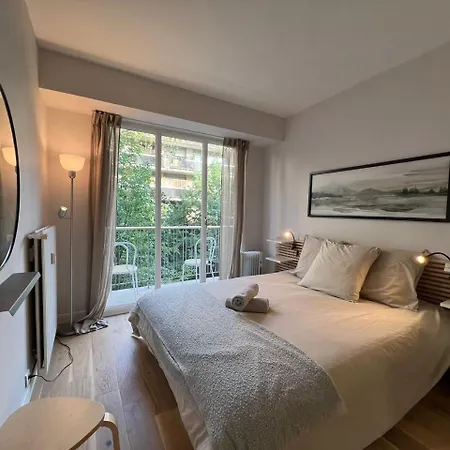 Apartment Parisian Charm Close Trocadero *